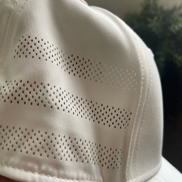 adidas White and Black Logo Cap - Picture 3 of 5